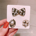 Korean Bow Alloy Rhinestone Pearl Brooch Set for Women Girl Coat Sweater Accessories Vintage Badge Fashion Jewelry Handmade